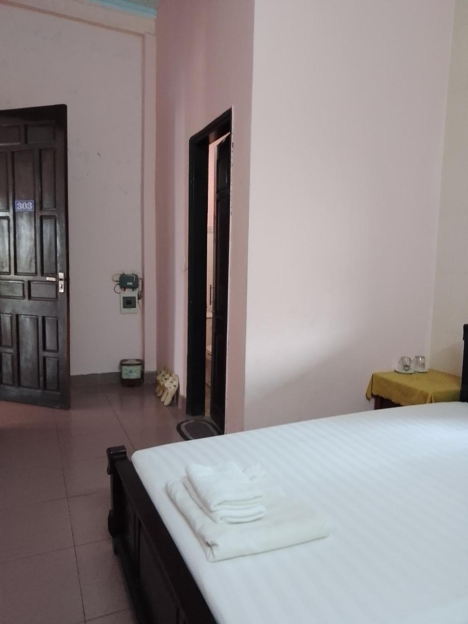 Nha Nghi Hang Nga Dong Hoi Exterior foto