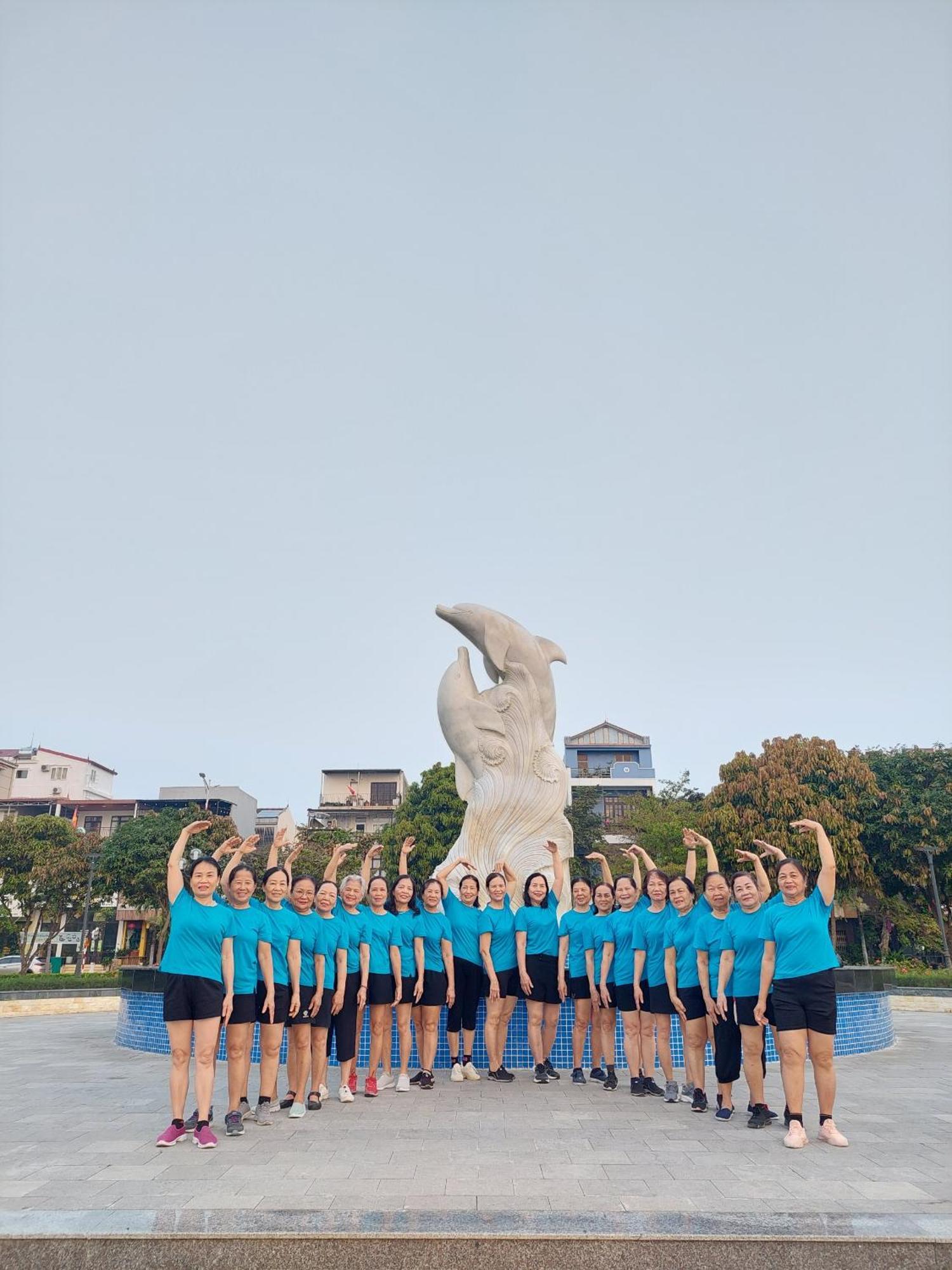 Nha Nghi Hang Nga Dong Hoi Exterior foto